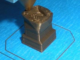 ultimaker_first_print_closeup.jpg