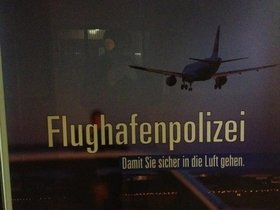 flughafenpolizei.jpeg